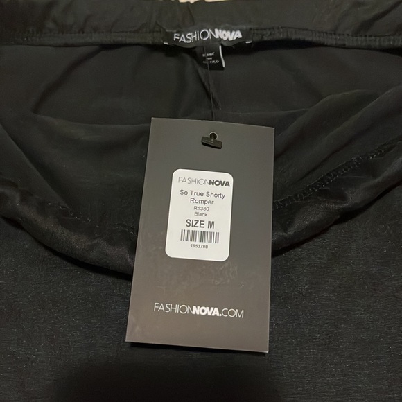 ✨Sale✨ New So true shorty Romper - Picture 9 of 9